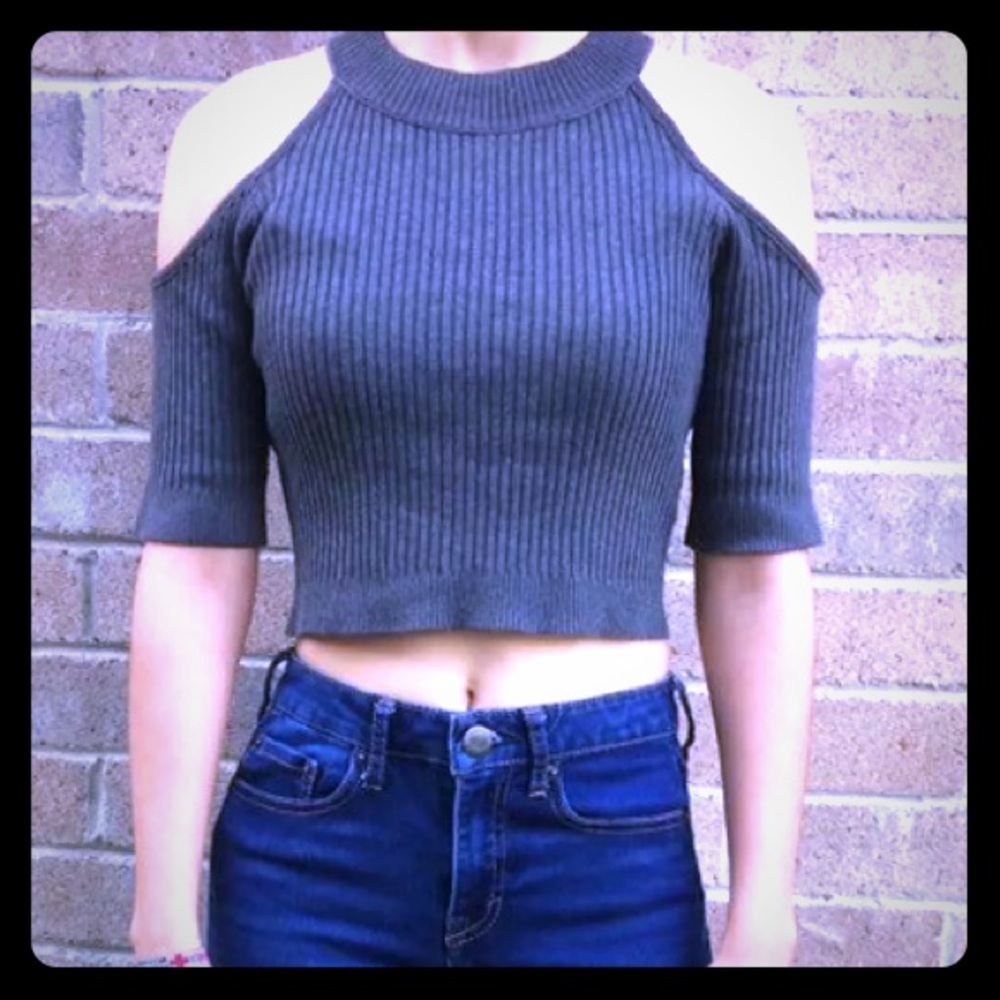 Cold shoulder top